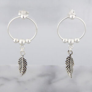 Aros Plata Argolla Pasante con Bolitas y Pluma