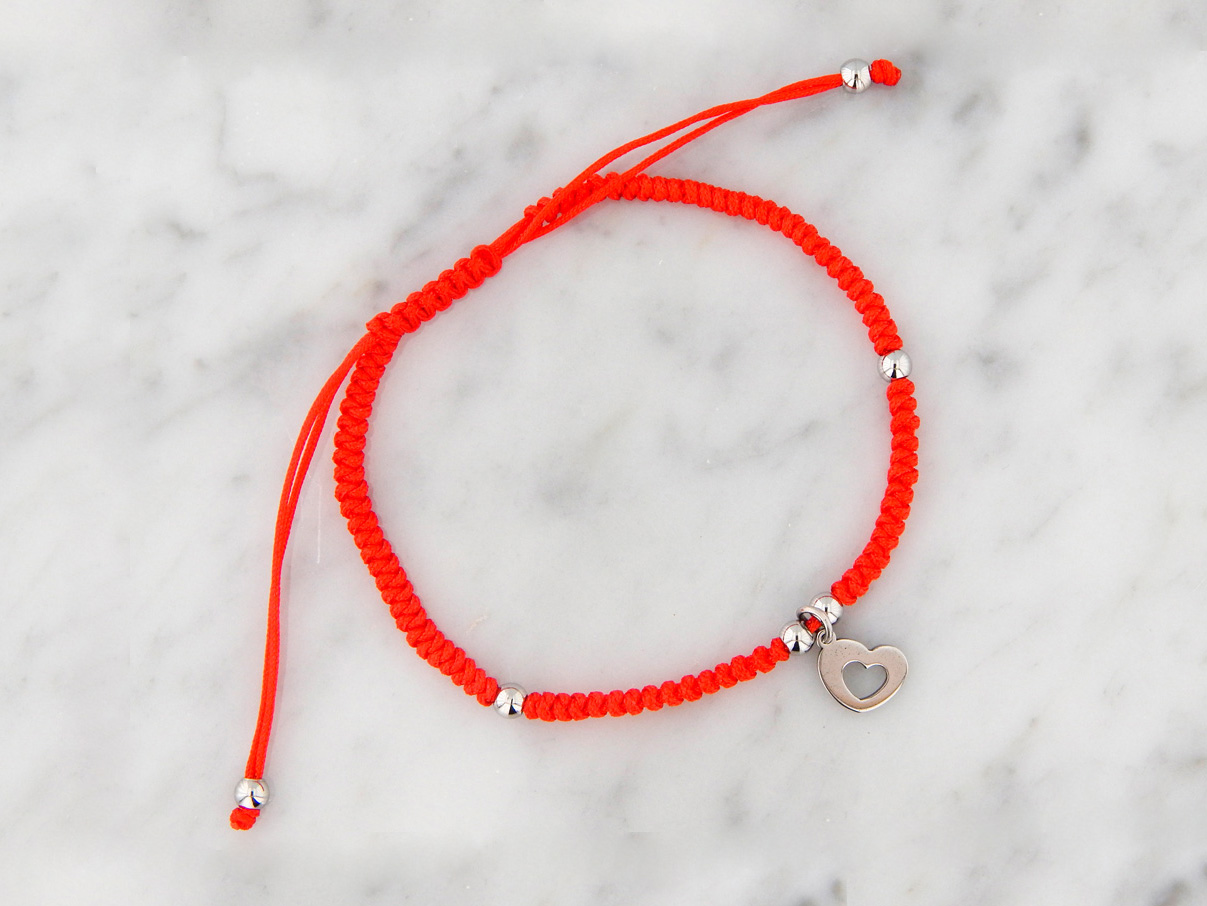 Pulsera Hilo Trenzado Extensible con Dije de Acero Colgante. En Varios Colores y Dije de Corazón o Estrella. - Imagen 6