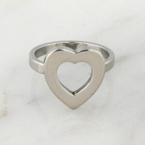 Anillo Acero Frente Corazón