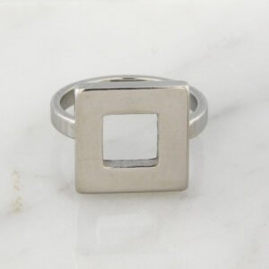 Anillo Acero Frente Cuadrado